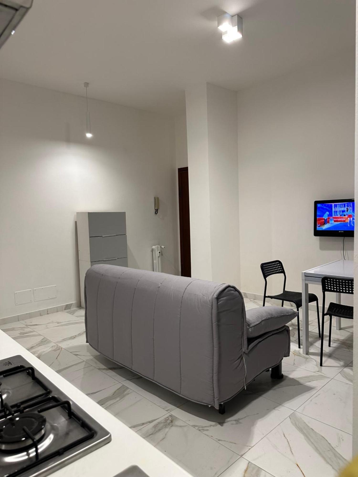 Jcube Apartments Bocconi Milano Luaran gambar