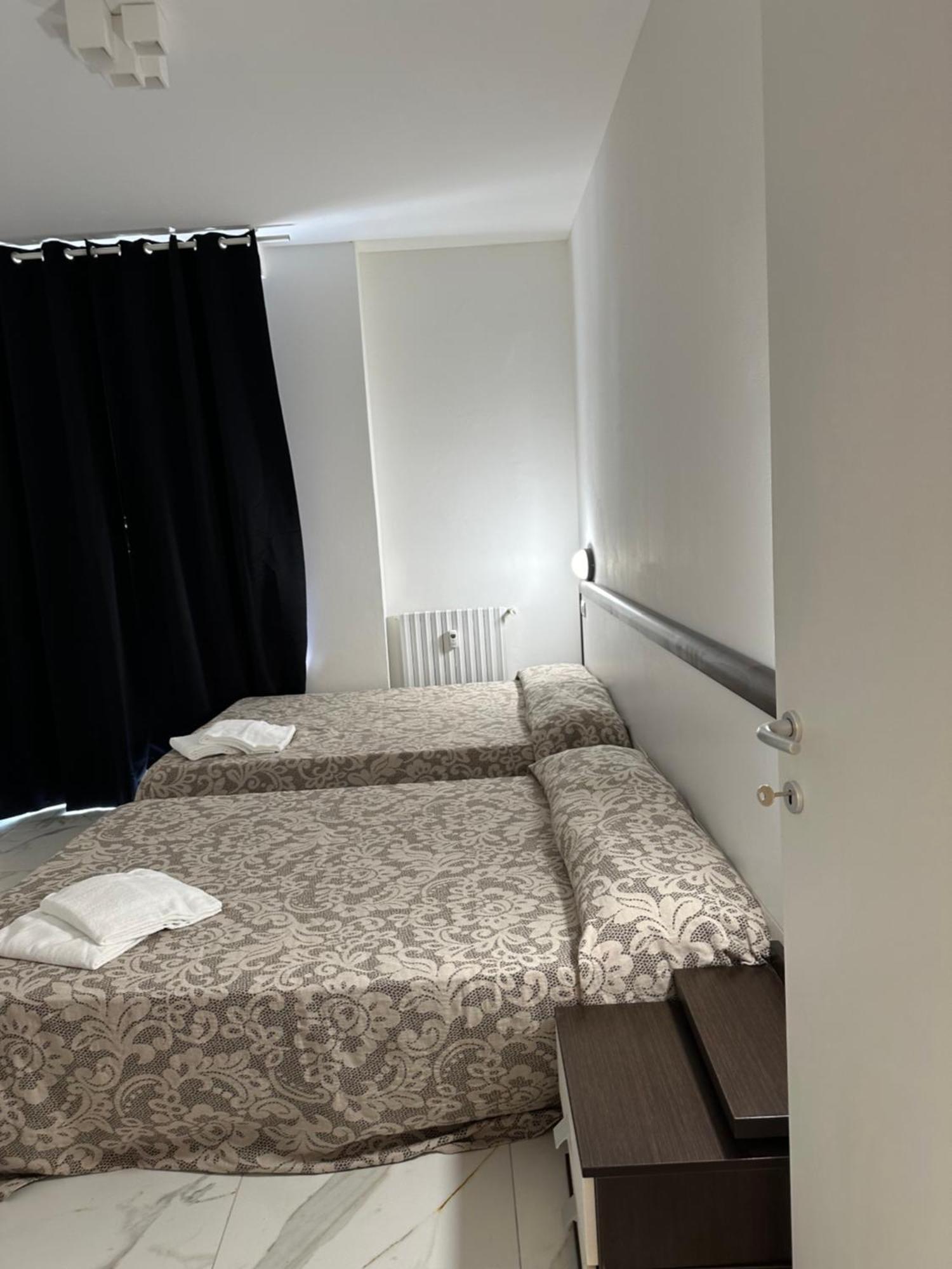 Jcube Apartments Bocconi Milano Luaran gambar