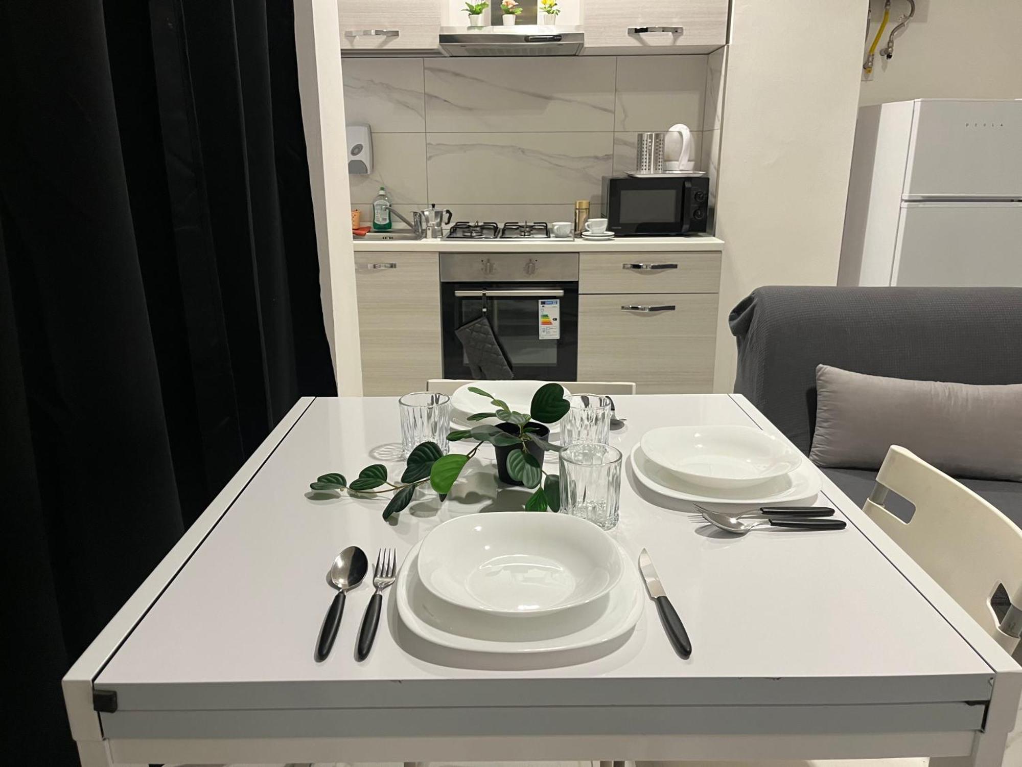 Jcube Apartments Bocconi Milano Luaran gambar