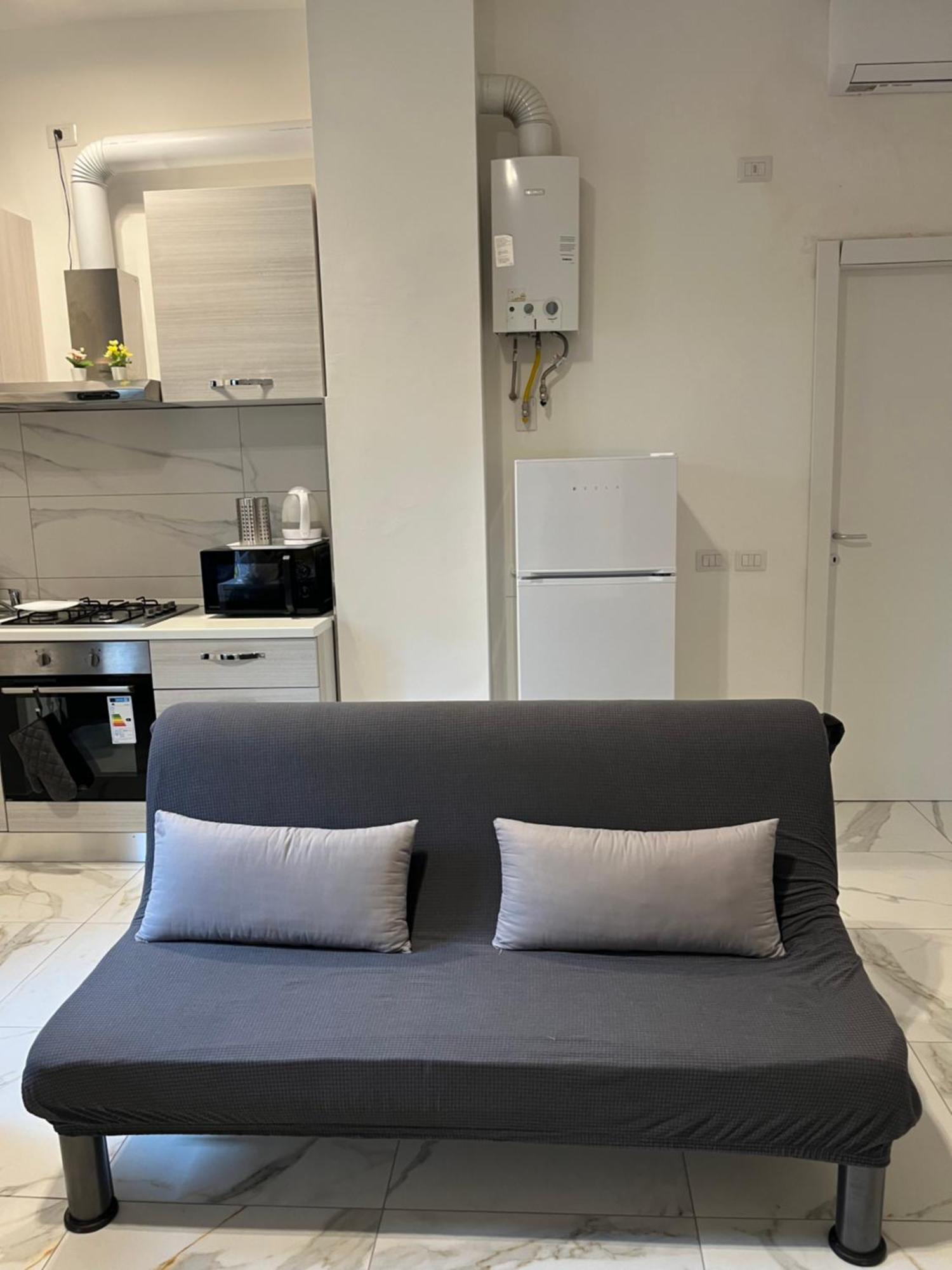 Jcube Apartments Bocconi Milano Luaran gambar