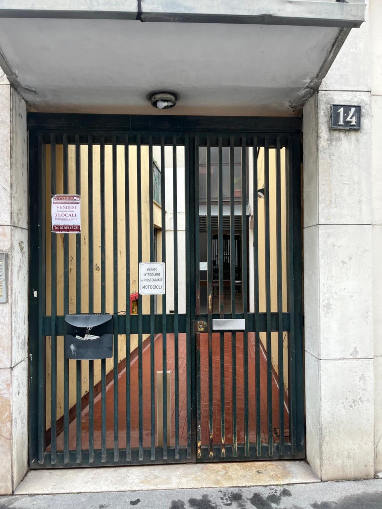 Jcube Apartments Bocconi Milano Luaran gambar